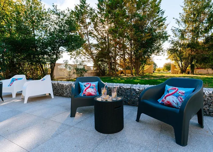 Domaine De Pagnon Gironde Bed & Breakfast